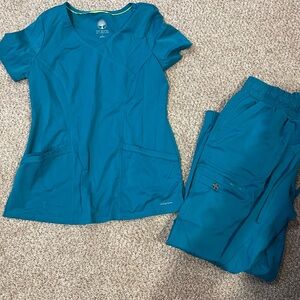 Healing Hands Turquoise Scrub set